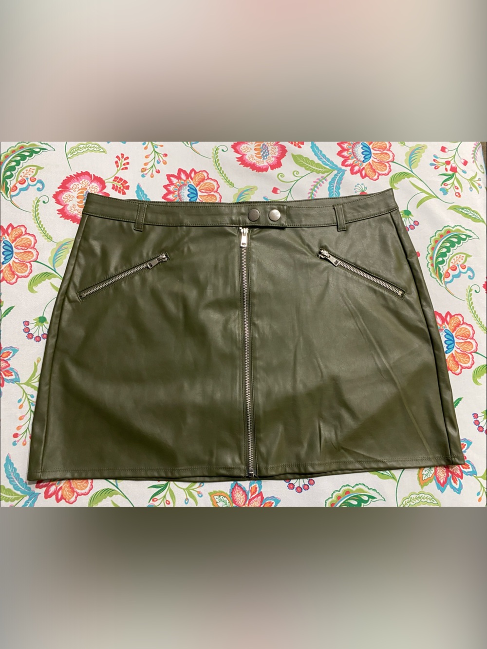 wild fable Olive Faux Leather Zip-Up Mini Skirt